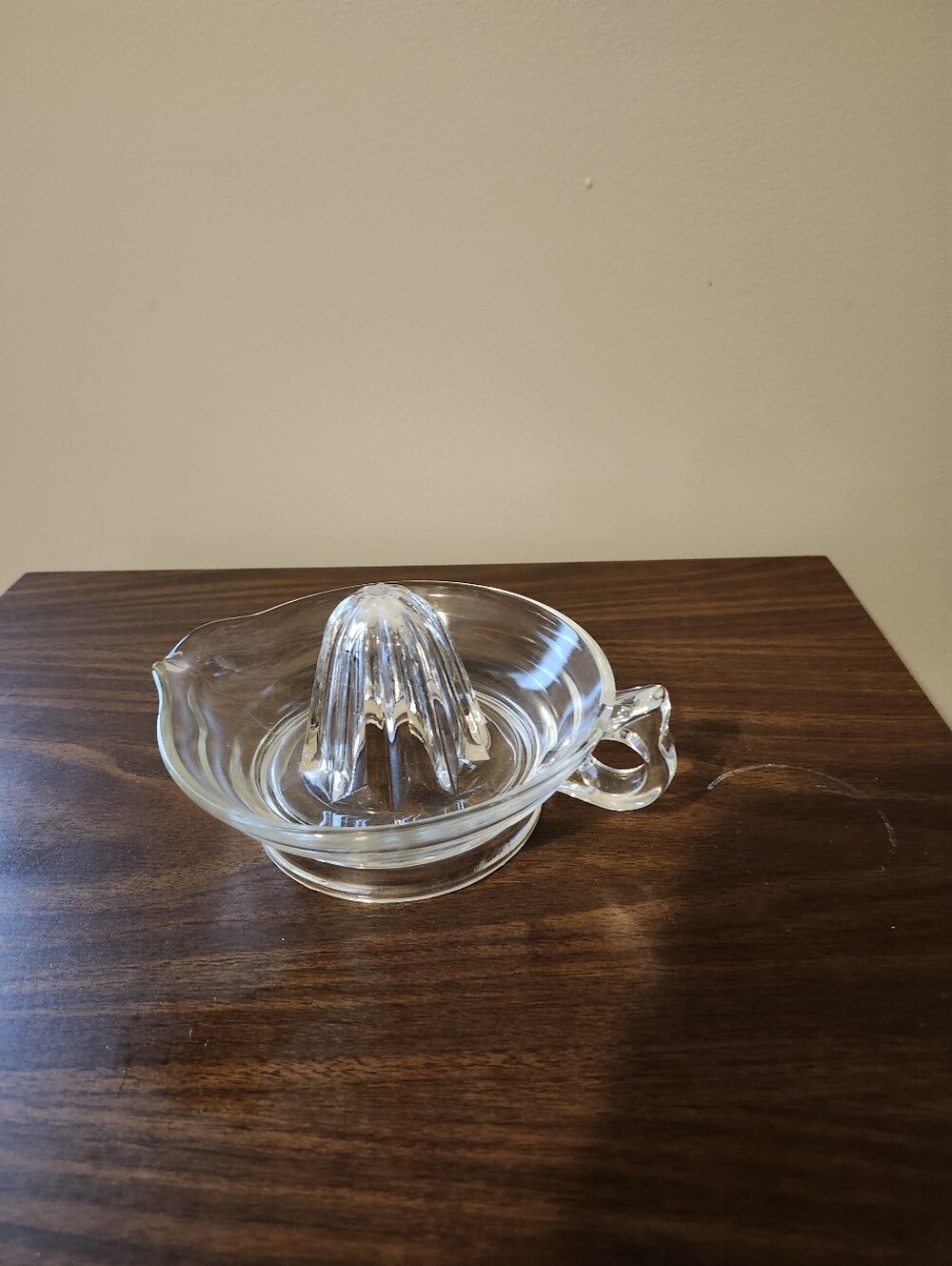Clear Glass Citrus Juicer Reamer with Handle - Unbranded